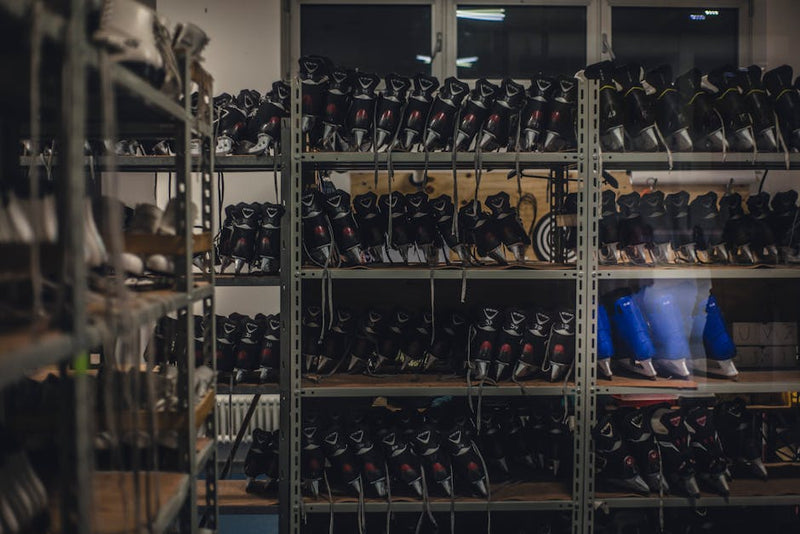 What Is The Lightest Hockey Stick: Expert Advice from a 20-Year Hockey Coach
